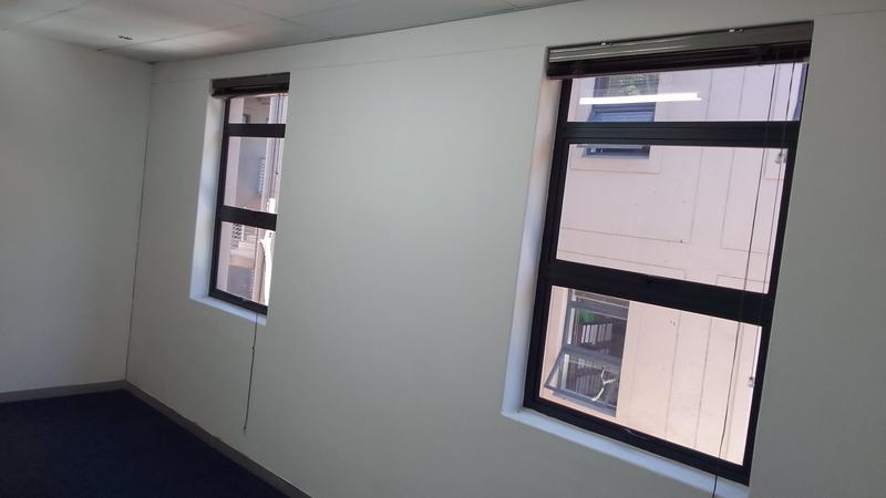 To Let commercial Property for Rent in Parow North Western Cape